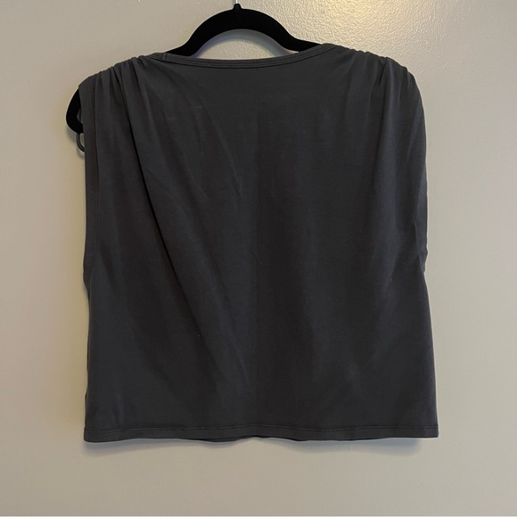 AE Cropped Tank - Picture 4 of 4